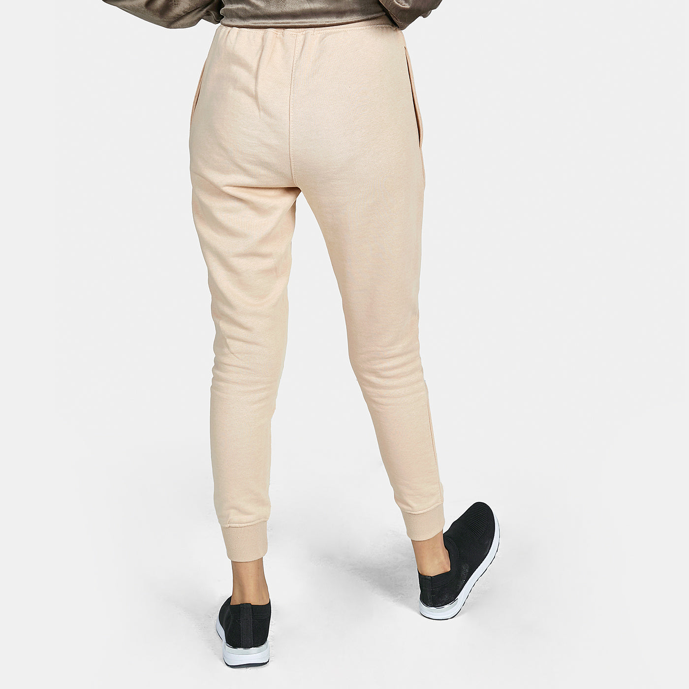 Mode By Red Tape Joggers : Buy Mode By Red Tape Olive Solid Cotton Spandex Womens  Jogger Online | Nykaa Fashion